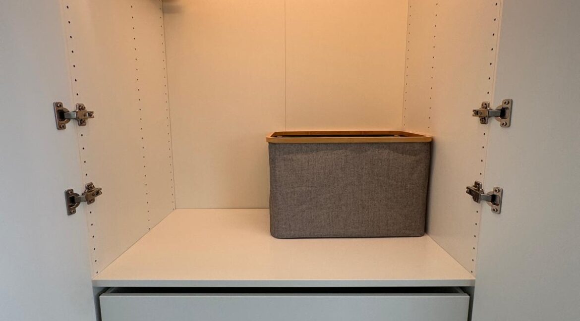 bedroom 1 (9)